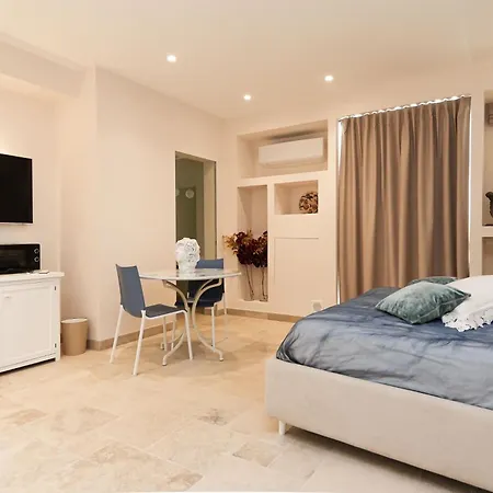 Marina Homes Standard 1 * 시라쿠사