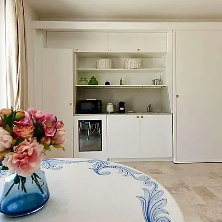 Marina Homes Standard 1 *